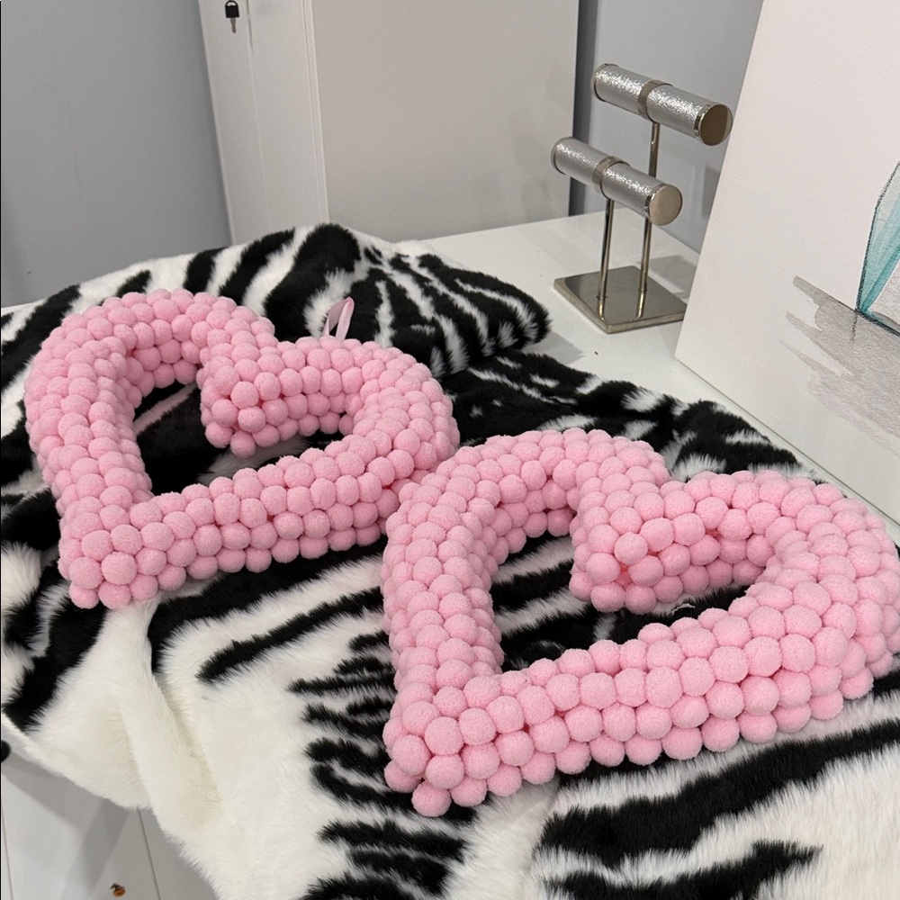 Charming Pink Heart Pom-Pom wreaths